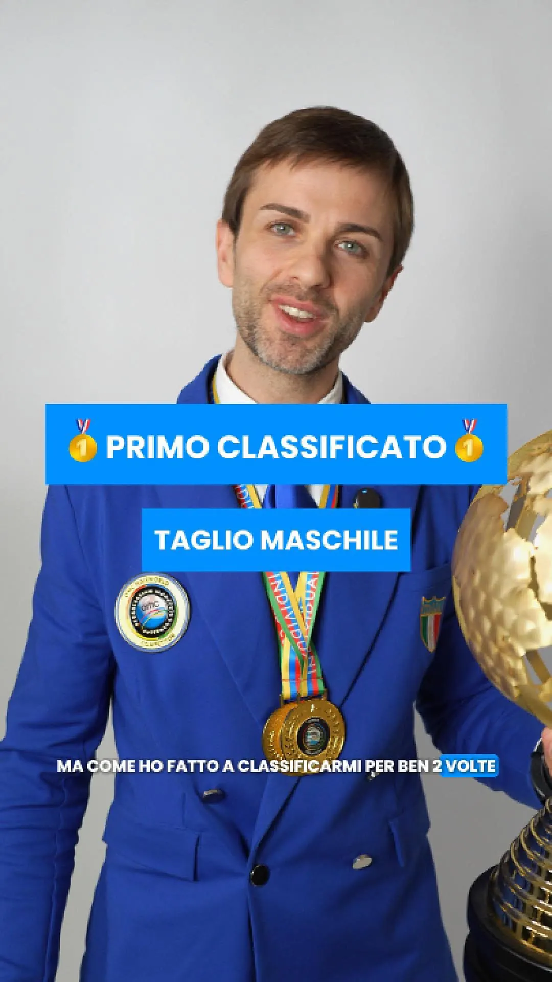 Andrej Shapoval durante la premiazione OMC